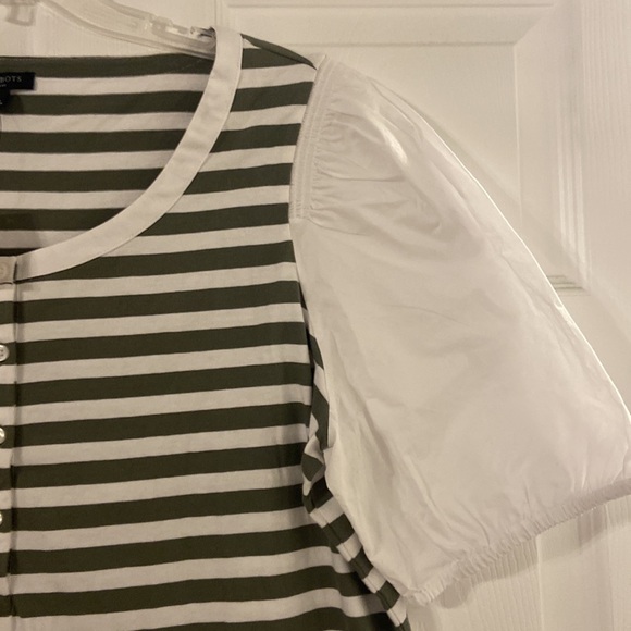 TALBOTS Women’s Shirt size 1X brand new with tag color white & sage green - Picture 2 of 12